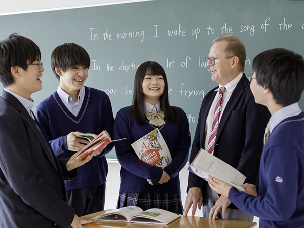 奈良育英中学校 高等学校 夢の実現を果たせる学校を目指して