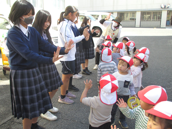 たてわり保育プログラム