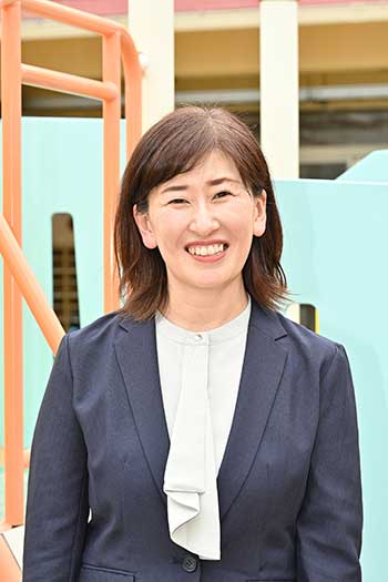 園長　梅田　仁美